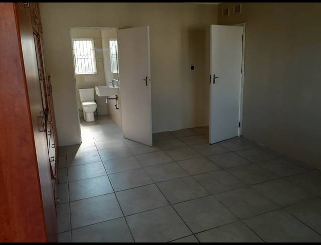 3 BEDROOM DUPLEX FOR SALE IN VERULAM CENTRAL